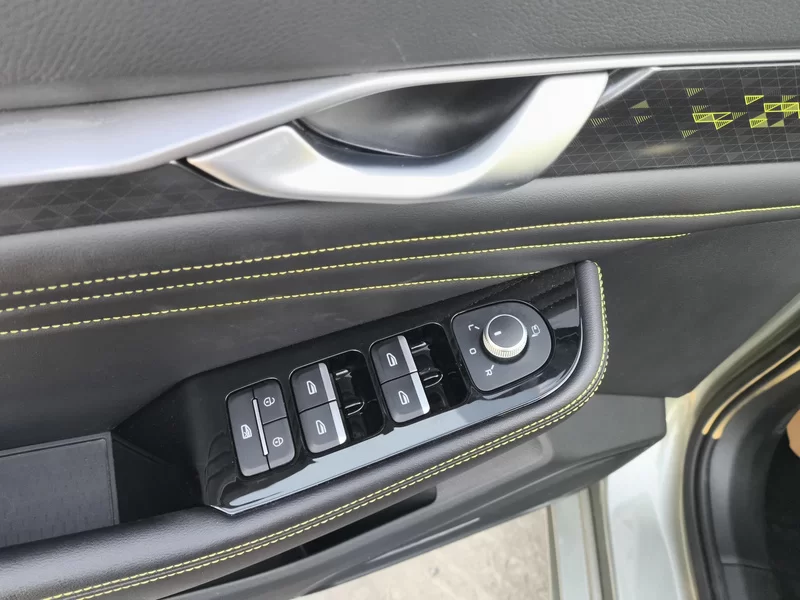 GEELY PrefaceL 2023 car image #10