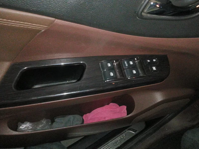 Forthing SX6 2017 immagine di auto #10