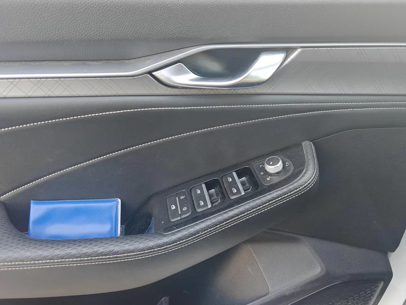 GEELY PrefaceL 2021 car image #10