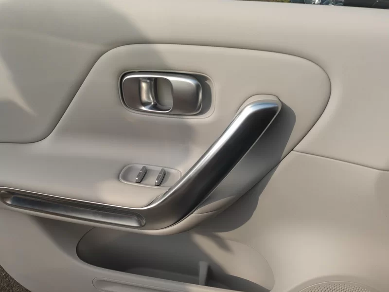 零跑汽车 零跑B01 2025 汽车图片 #10