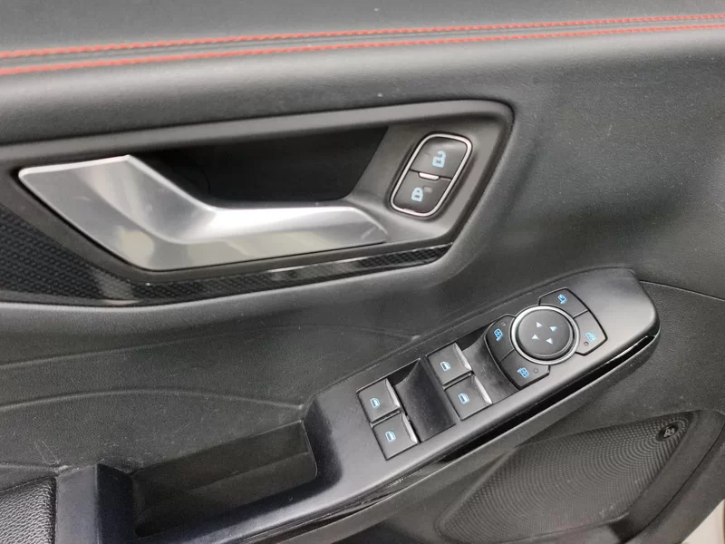 Ford Escape 2020 صورة سيارة #10