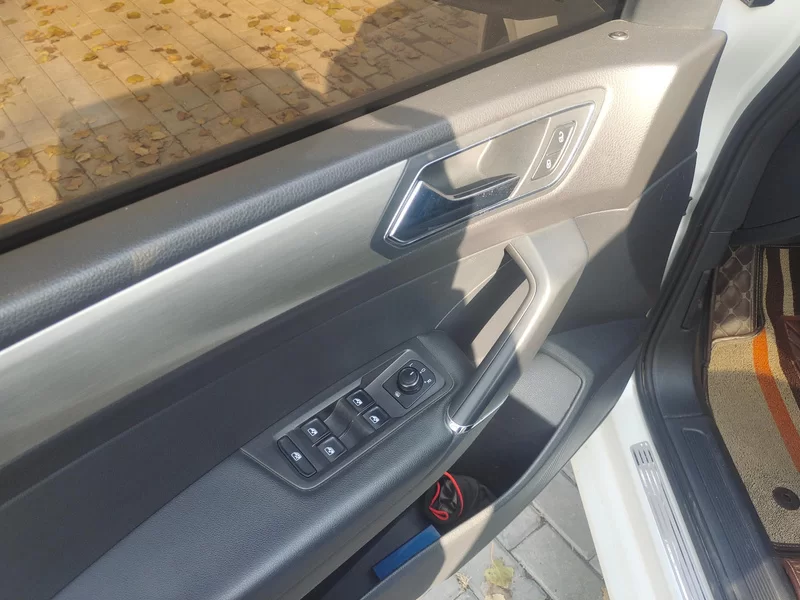 Volkswagen Touran 2018 #10 Volkswagen Touran 2018 car image #10