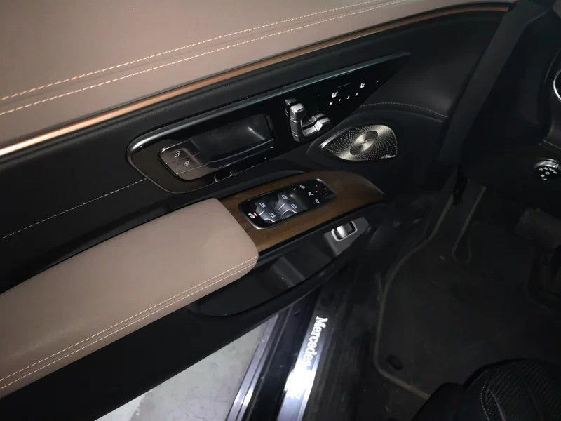 Mercedes-Benz EQS Class 2024 car image #10