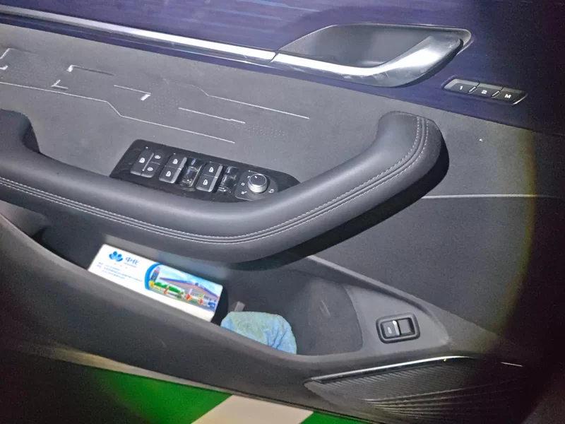 GEELY Monjaro MHEV 2024 car image #10