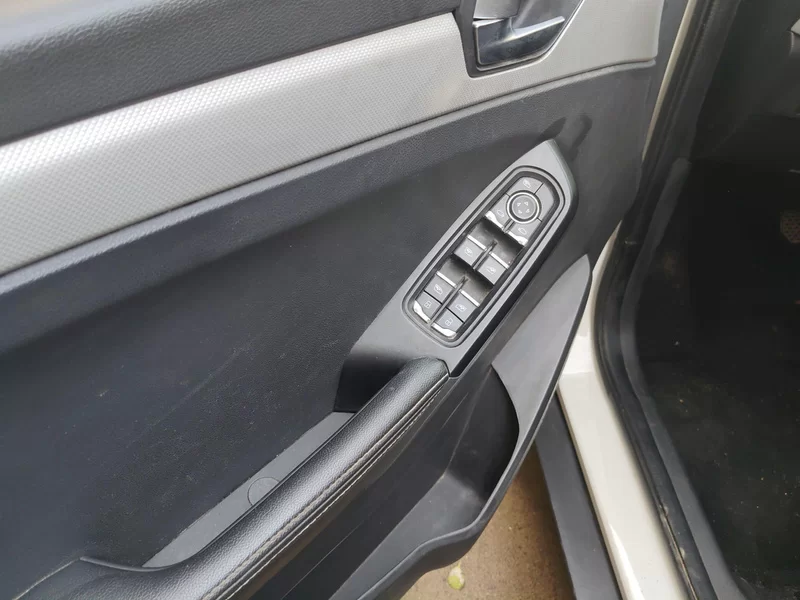 哪吒汽车 哪吒N01 2020 汽车图片 #10