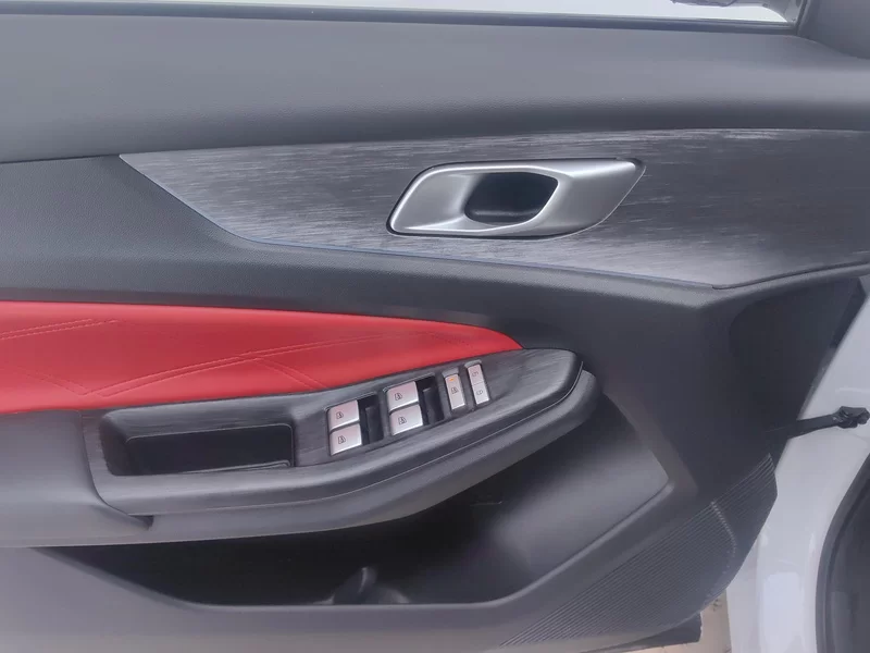 Changan CS55PLUS PHEV 2023 immagine di auto #10