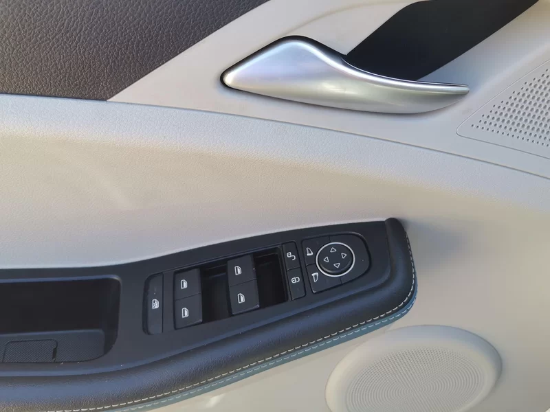 BYD Yuan 2023 #10 BYD Yuan 2023 car image #10