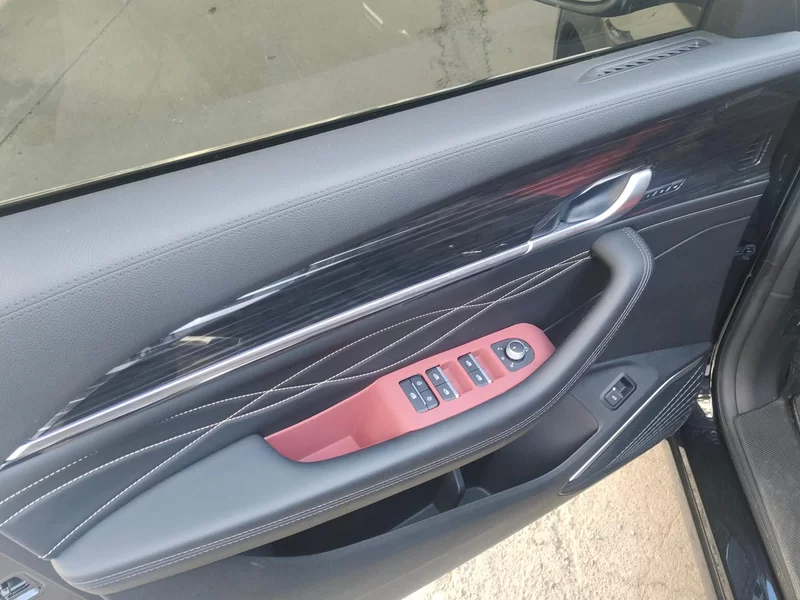 GEELY Monjaro MHEV 2025 car image #10