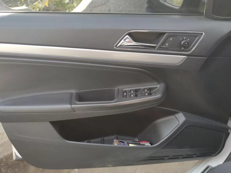 Volkswagen Gran Lavida 2018 immagine di auto #10