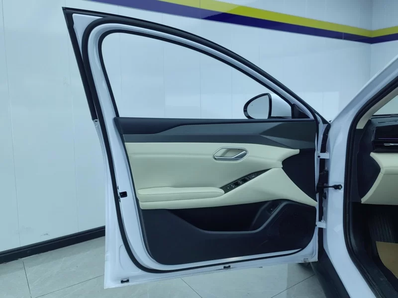 BYD Qin L 2025 #10 BYD Qin L 2025 car image #10