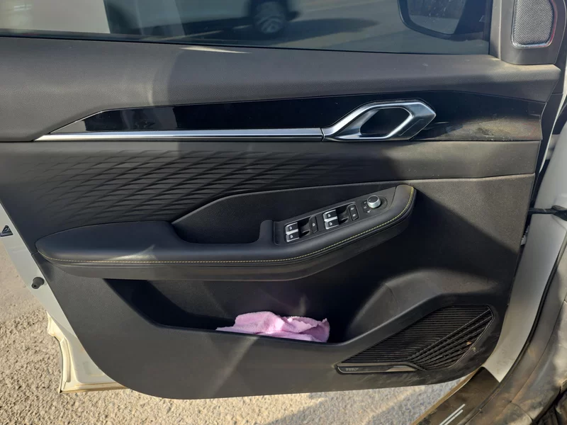 GEELY Coolray 2025 car image #10
