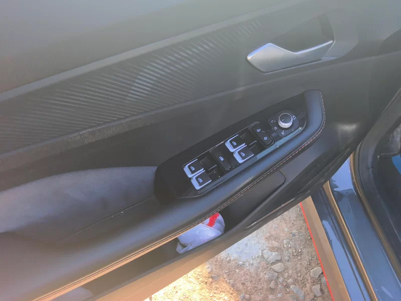 GEELY Binray 2022 car image #10