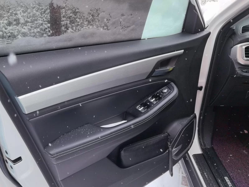 GEELY Vision X6 2021 car image #10
