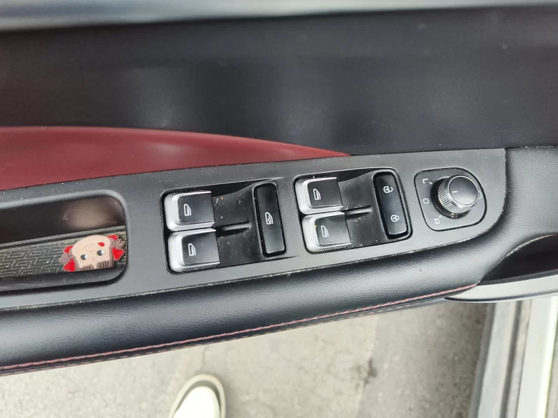 GEELY Coolray 2020 car image #10
