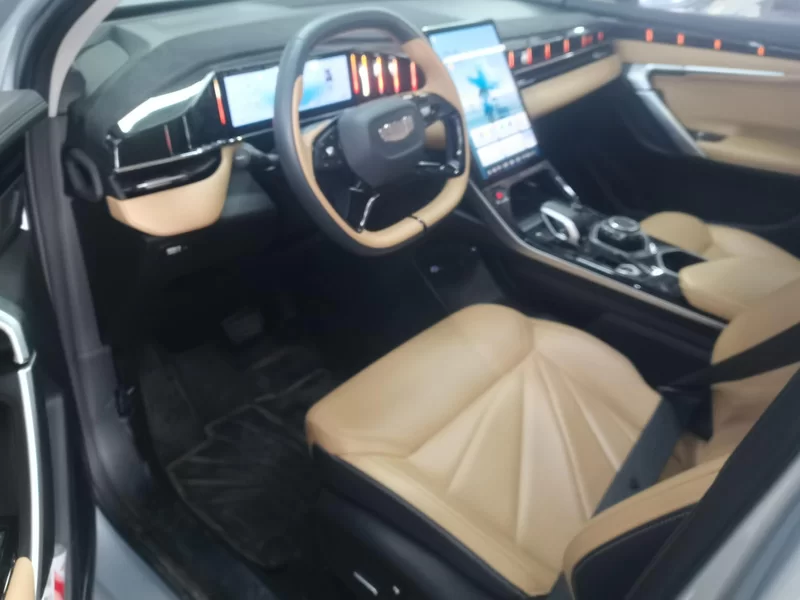 GEELY Boyue L 2023 car image #10