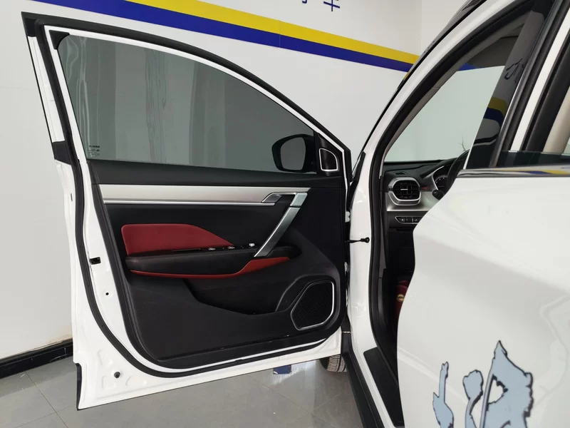 GEELY Coolray 2022 car image #10
