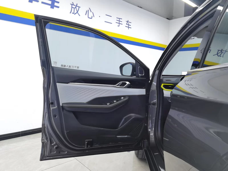 GEELY 2023 #10 GEELY 2023 immagine di auto #10