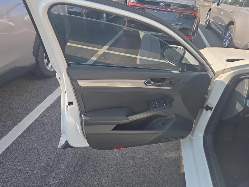 Volkswagen Lamando 2017 immagine di auto #10