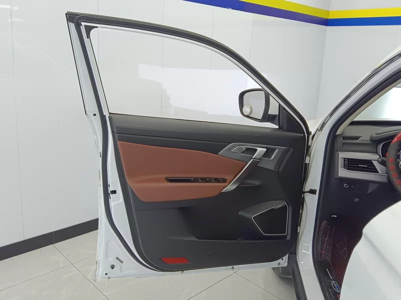 GEELY Boyue 2022 car image #10