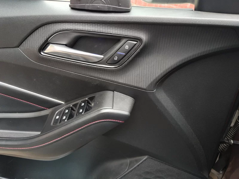 5 2022 imagen de coche #10
