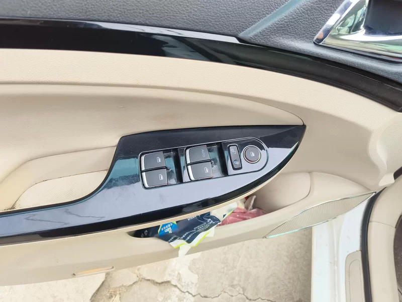 BYD e5 2017 #10 BYD e5 2017 car image #10