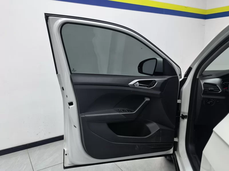 Volkswagen T-Cross 2019 #10 Volkswagen T-Cross 2019 car image #10