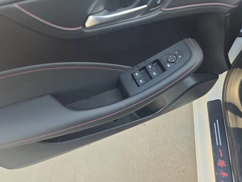 Roewe i5 2024 #10 Roewe i5 2024 car image #10