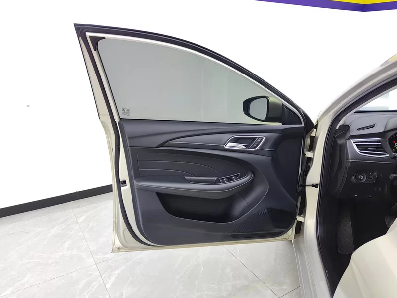 Roewe 2020 #10 Roewe 2020 car image #10