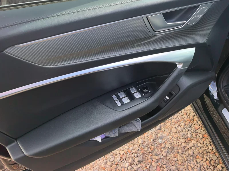 Audi A6L 2023 immagine di auto #10