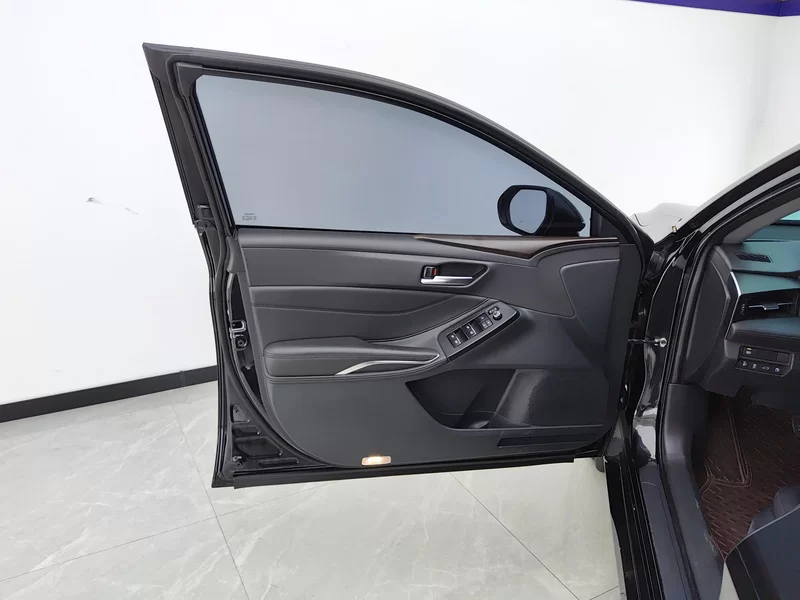 Toyota Avalon 2023 car image #10
