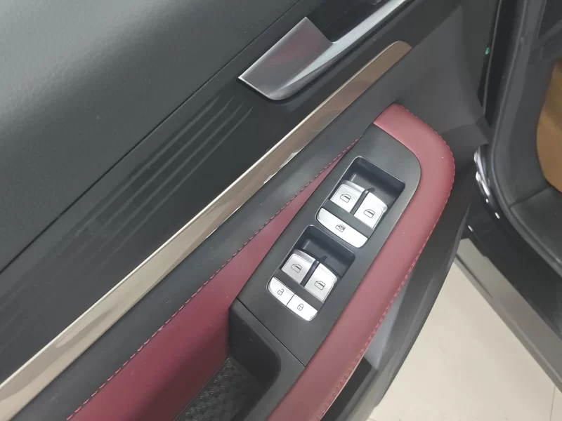 Jetour X70 2024 صورة سيارة #10