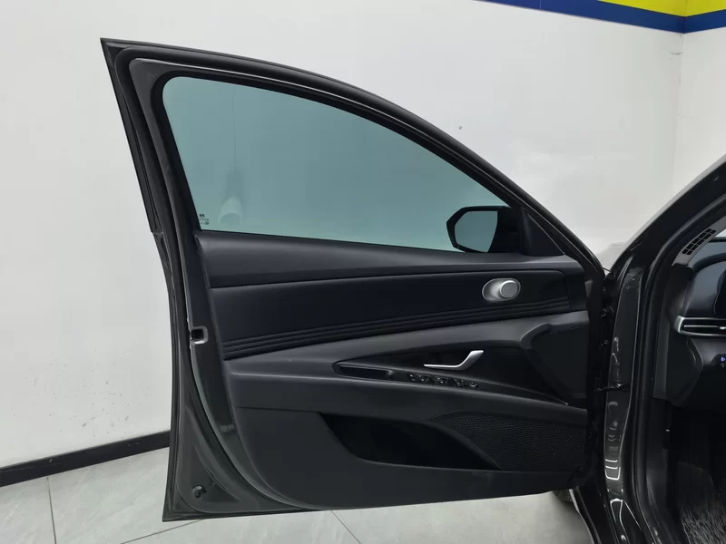 Hyundai Elantra 2024 car image #10