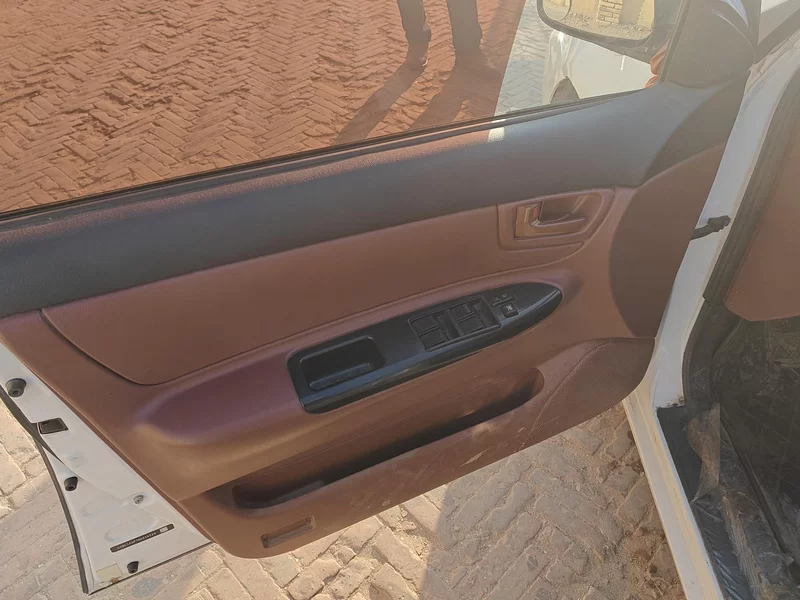 BYD F3 2018 immagine di auto #10