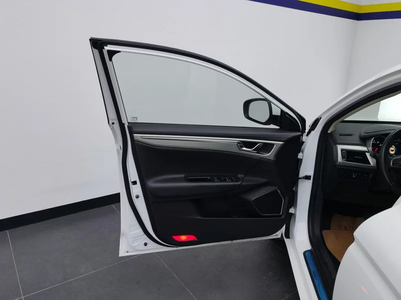 GEELY Emgrand GL 2017 car image #10