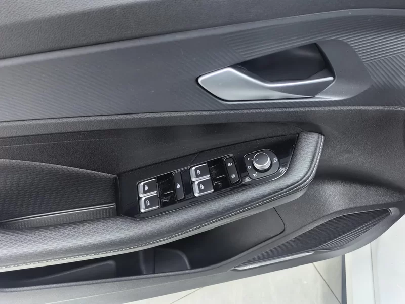 GEELY Binray 2024 #10 GEELY Binray 2024 car image #10