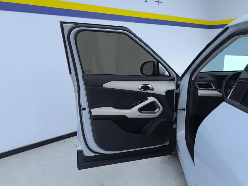 BYD YuanUP 2025 #10 BYD YuanUP 2025 car image #10