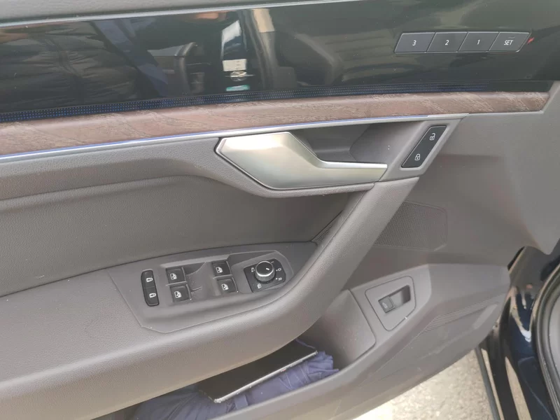 Volkswagen Touareg 2021 car image #10