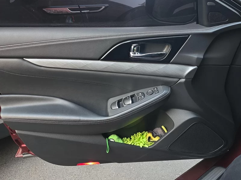 Nissan Maxima 2017 صورة سيارة #10