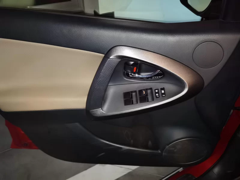 Toyota RAV4 2012 #10 Toyota RAV4 2012 car image #10