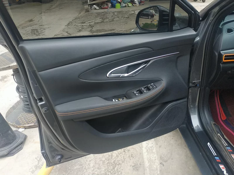 Changan UNI-T 2022 صورة سيارة #10