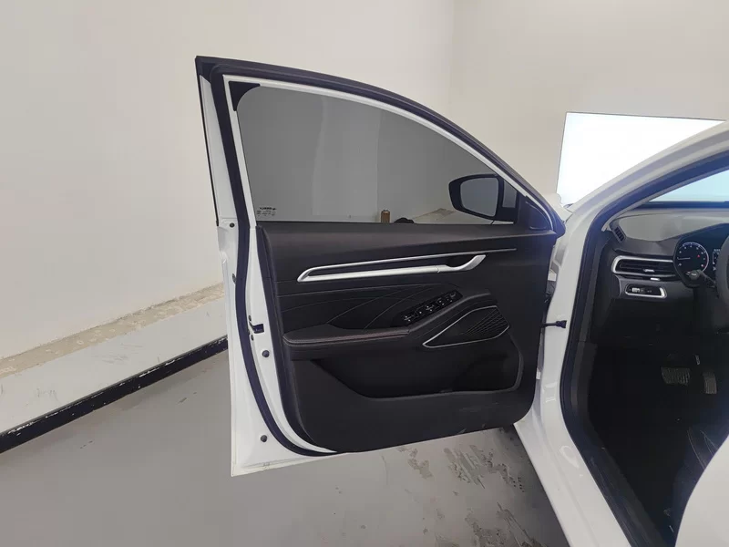 GEELY 2023 car image #10