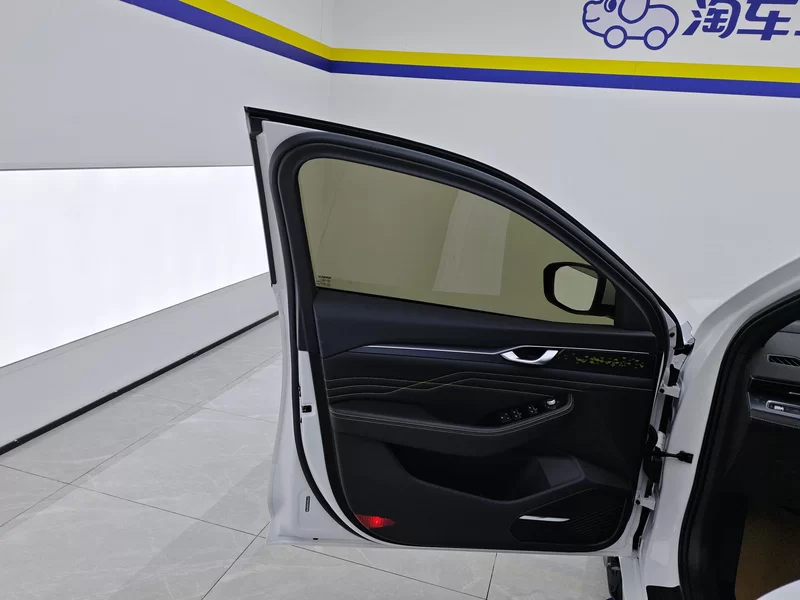 Preface 2024 #10 Preface 2024 immagine di auto #10