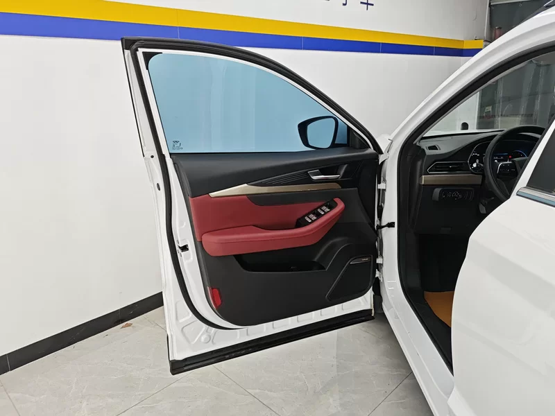 X70 2023 #10 X70 2023 car image #10