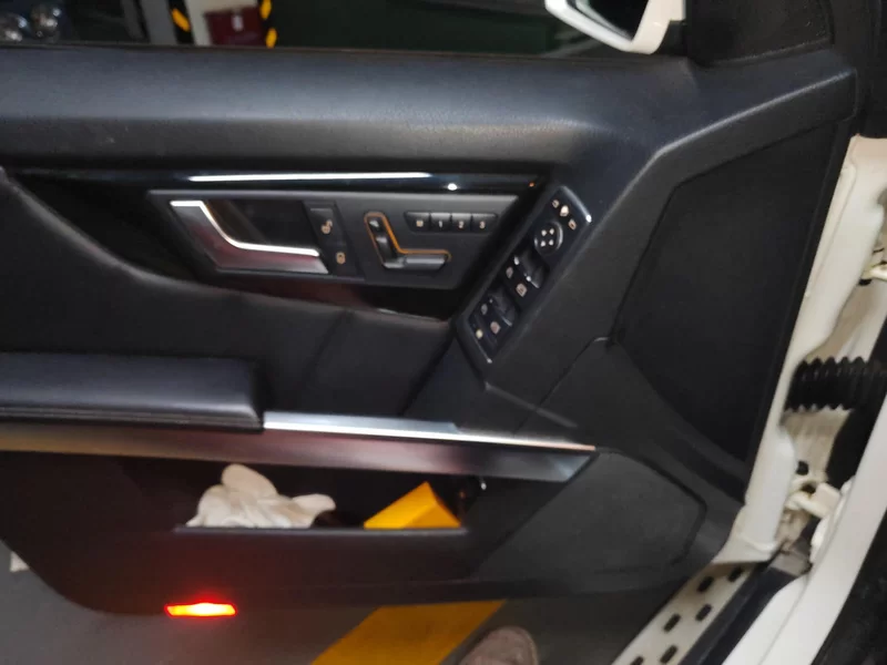 Mercedes-Benz GLK Class 2014 car image #10