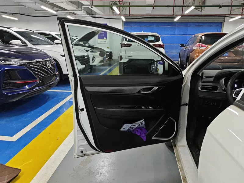 GEELY Emgrand 2021 #10 GEELY Emgrand 2021 car image #10