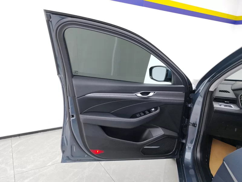 Preface 2021 immagine di auto #10