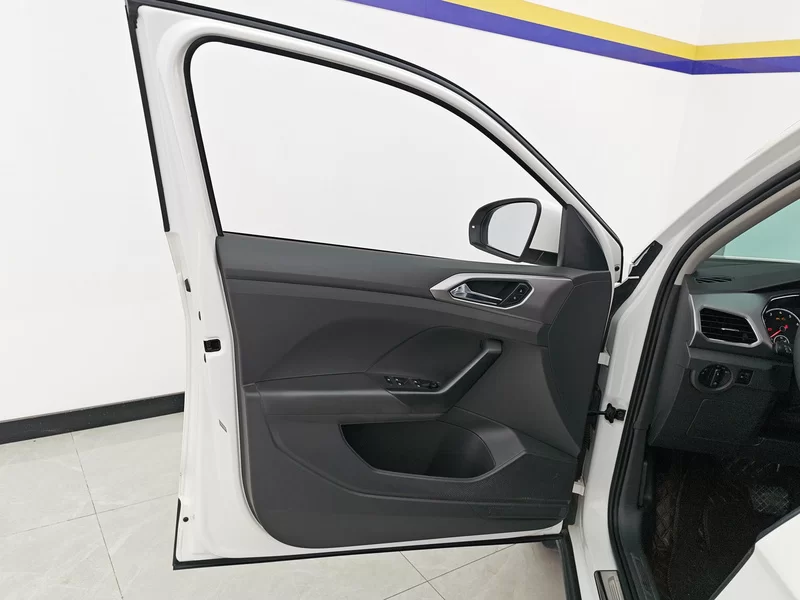 Volkswagen T-Cross 2019 #10 Volkswagen T-Cross 2019 car image #10