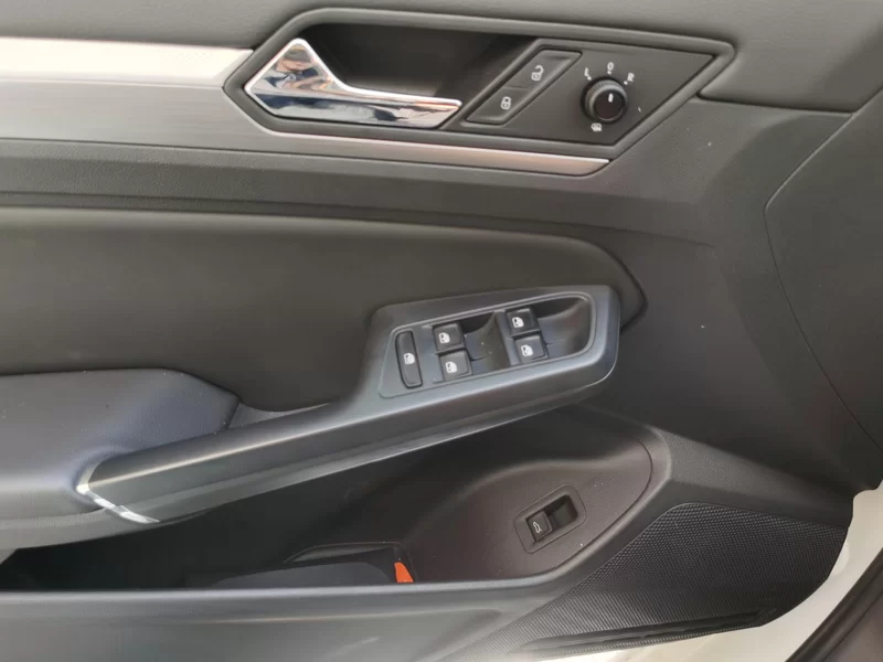 Volkswagen Lamando 2019 immagine di auto #10