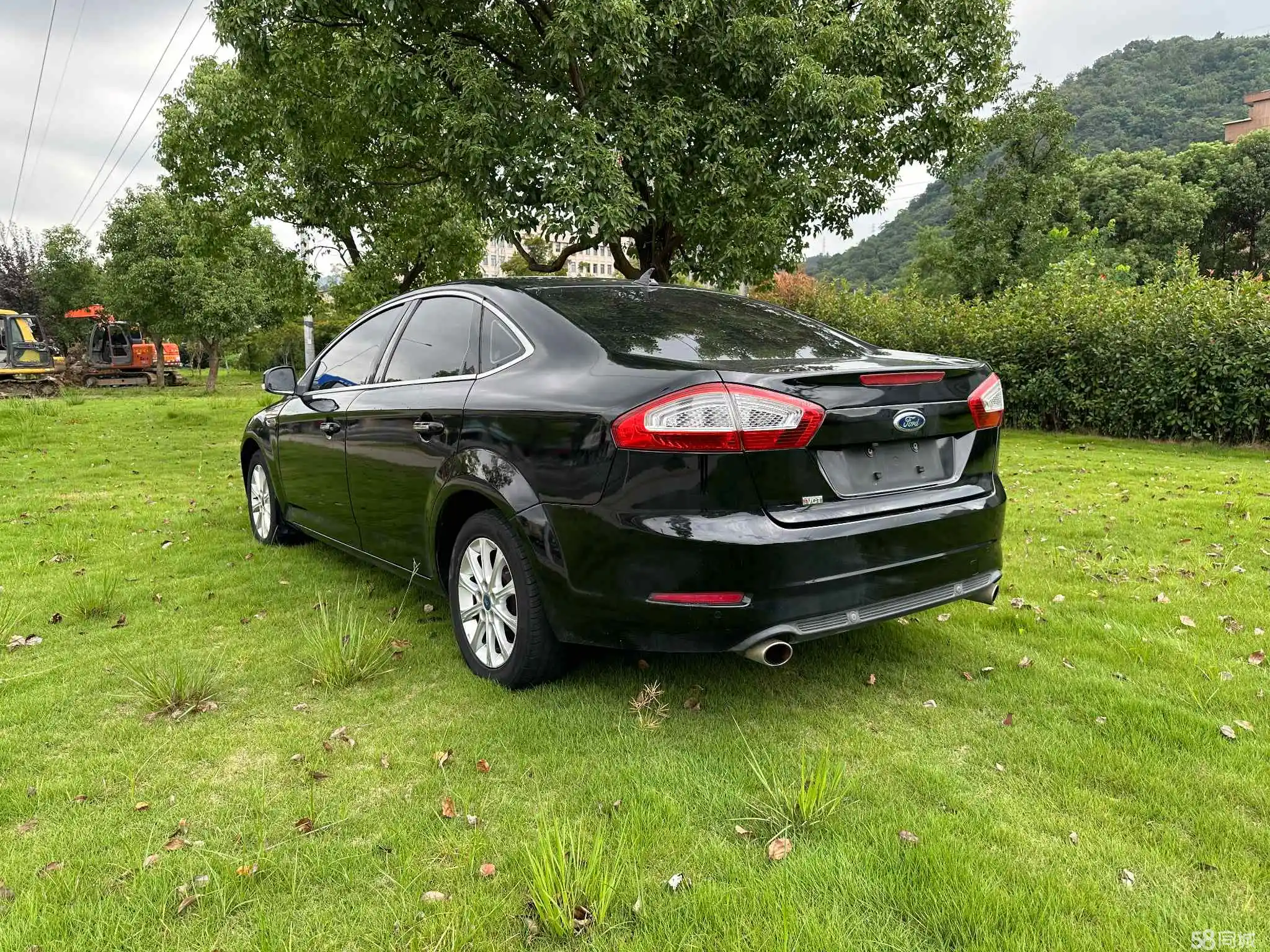 Ford Zhisheng 2013 #10 Ford Zhisheng 2013 car image #10