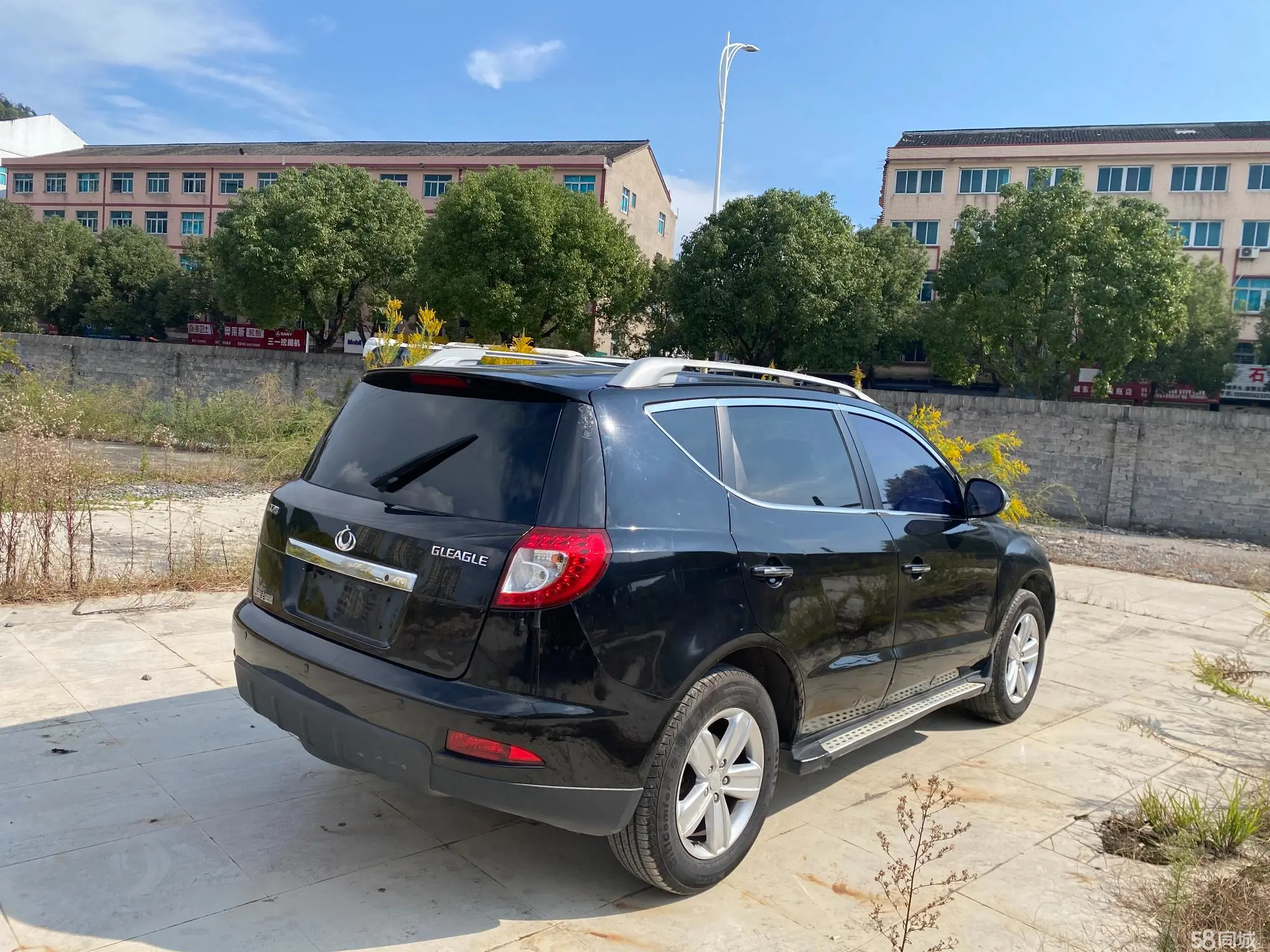 GEELY GX7 2013 car image #10